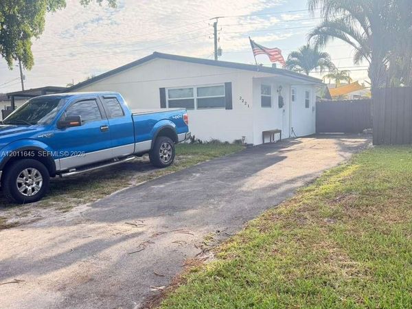 2221 N 61st Ave, Unit -, Hollywood, FL 33024