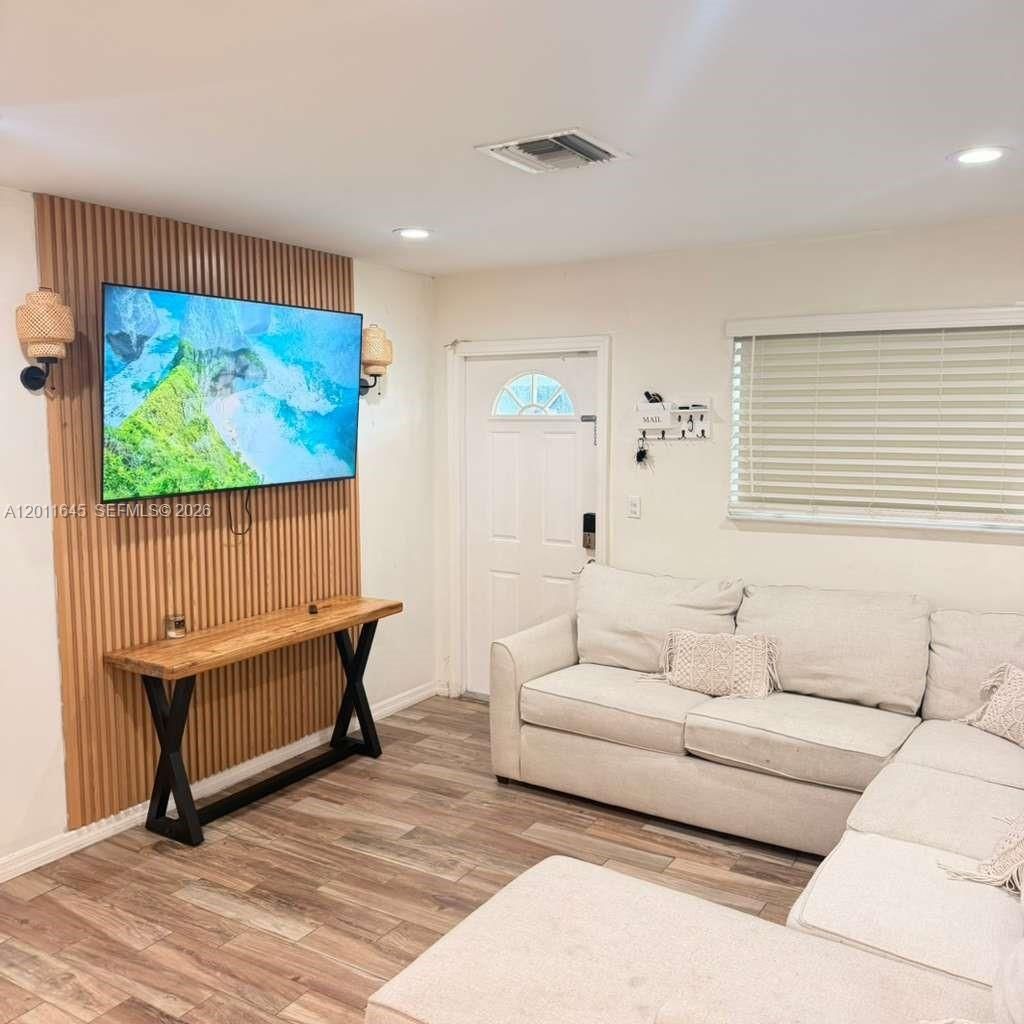 2221 N 61st Ave, Unit -, Hollywood, FL 33024 Photo
