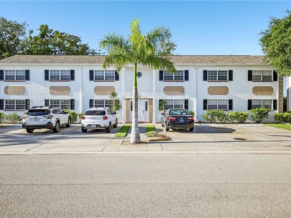 1514 Edgewater CIR, Unit 3A, FORT MYERS, FL 33919