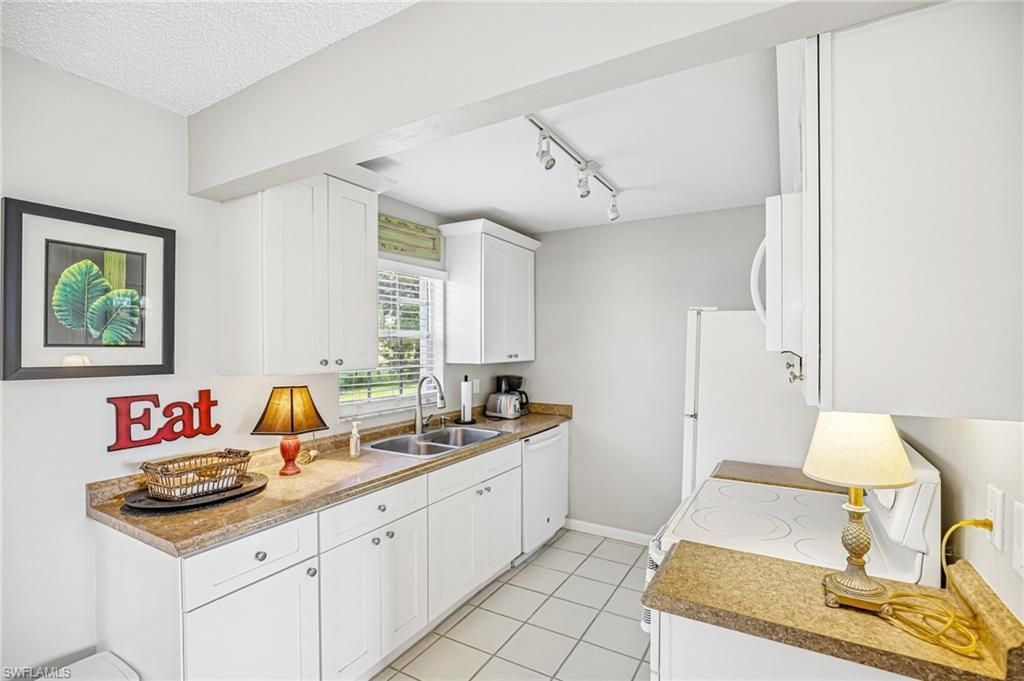 1514 Edgewater Cir, Unit 3A, Fort Myers, FL 33919 Photo