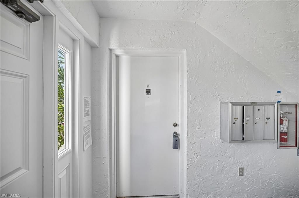 1514 Edgewater Cir, Unit 3A, Fort Myers, FL 33919 Photo