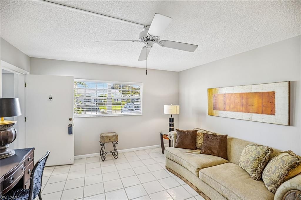 1514 Edgewater Cir, Unit 3A, Fort Myers, FL 33919 Photo