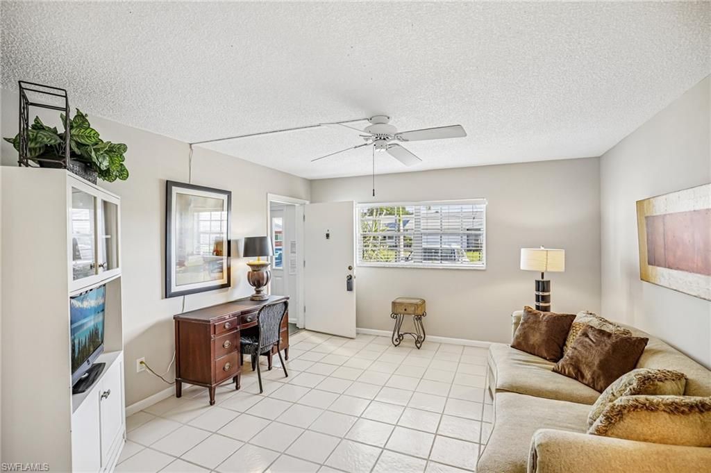 1514 Edgewater Cir, Unit 3A, Fort Myers, FL 33919 Photo
