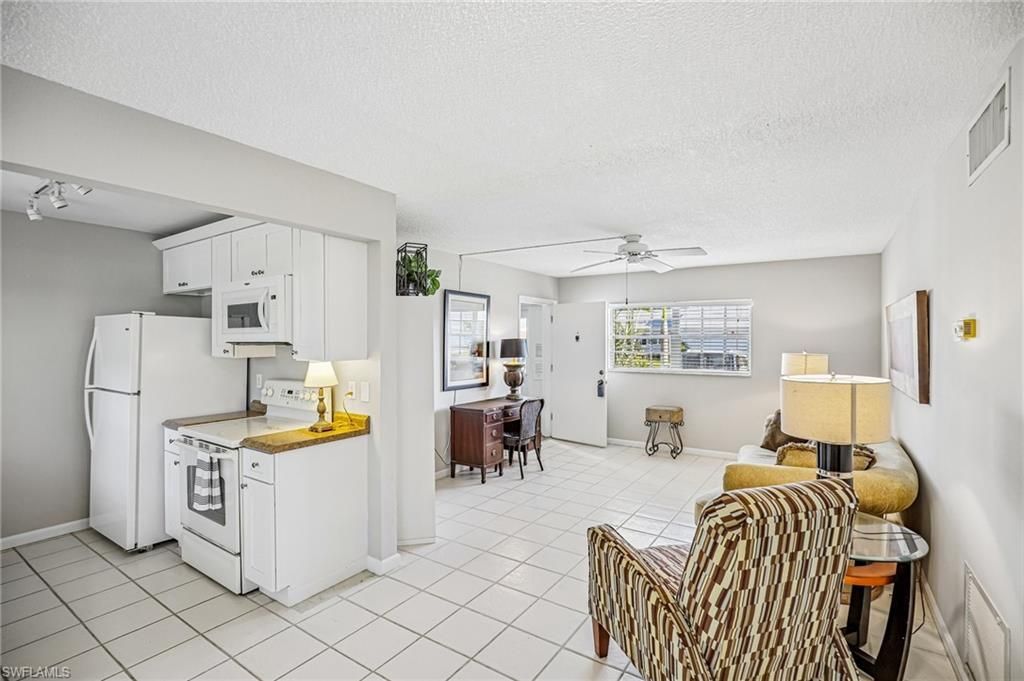 1514 Edgewater Cir, Unit 3A, Fort Myers, FL 33919 Photo