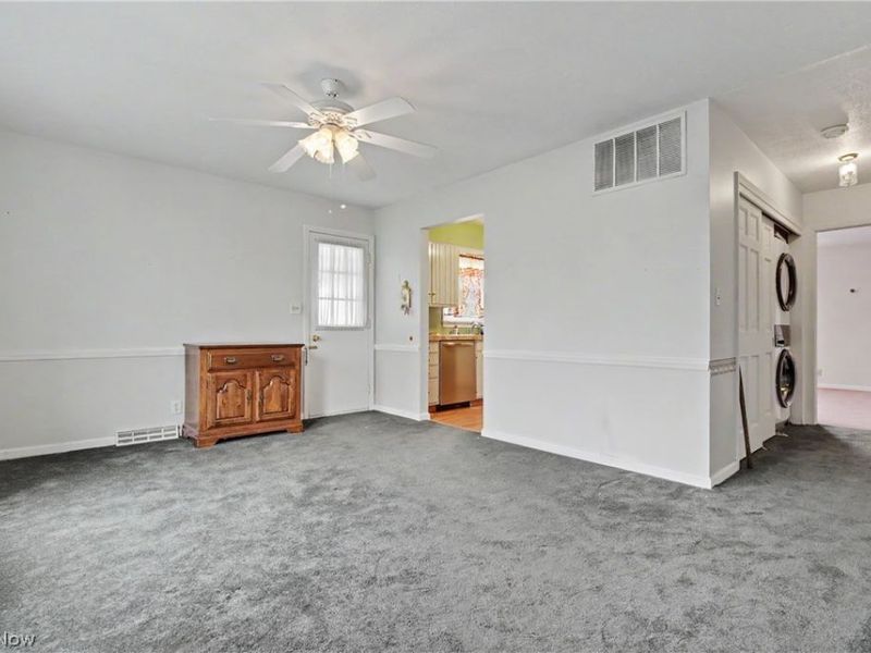 934 Canterbury Lane, Salem, OH 44460 Photo 8