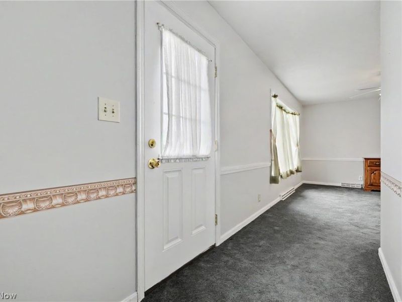 934 Canterbury Lane, Salem, OH 44460 Photo 9