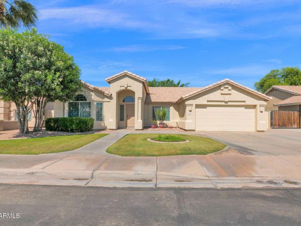 502 N FALCON Drive, Gilbert, AZ 85234