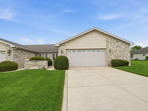 9831 Hart Street , St. John, IN 46373