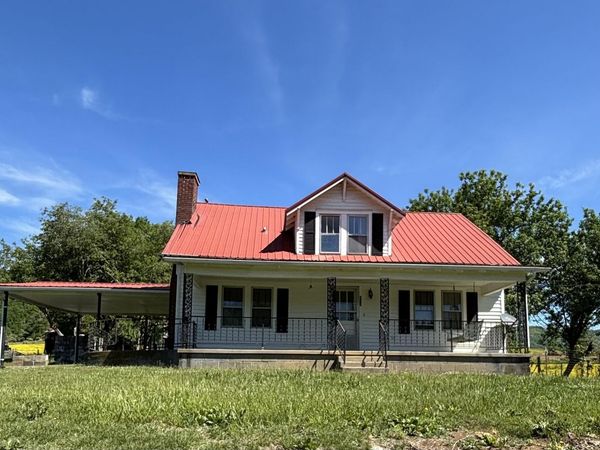 516 Thomas Rd, Speedwell, TN 37870