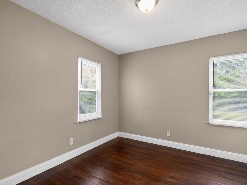 2181 Middlehurst Drive , Columbus, OH 43219 Photo 11