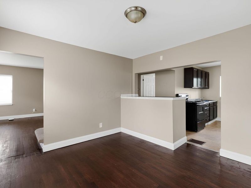 2181 Middlehurst Drive , Columbus, OH 43219 Photo 14