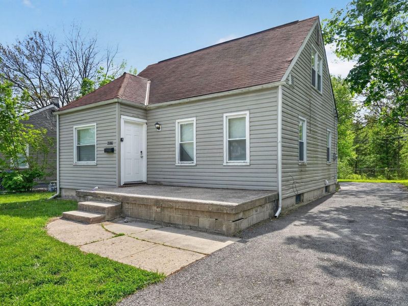 2181 Middlehurst Drive , Columbus, OH 43219 Photo 2