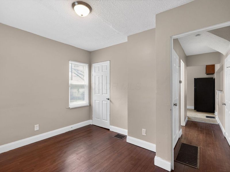 2181 Middlehurst Drive , Columbus, OH 43219 Photo 20