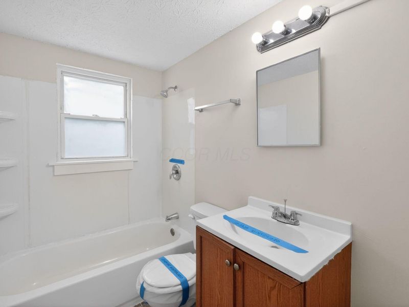 2181 Middlehurst Drive , Columbus, OH 43219 Photo 21