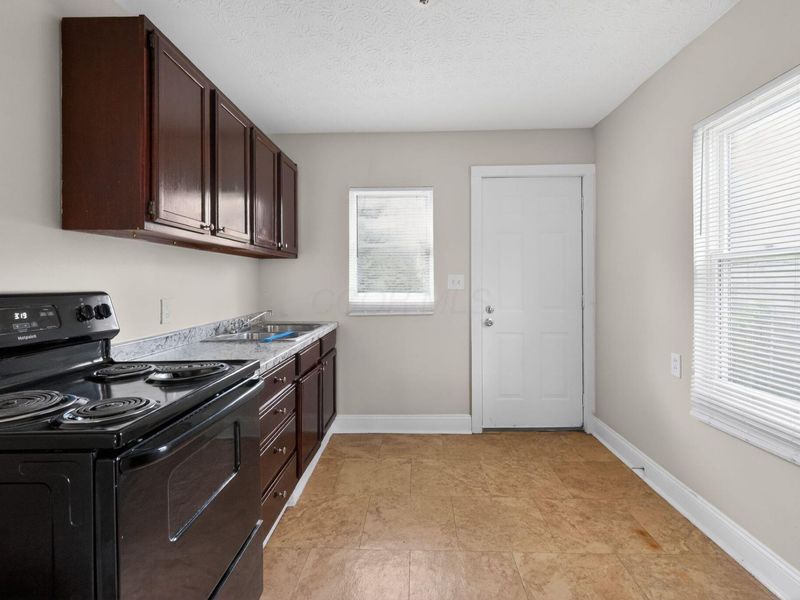 2181 Middlehurst Drive , Columbus, OH 43219 Photo 23