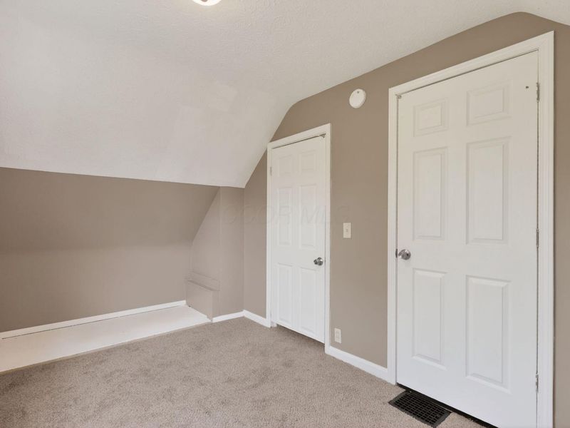 2181 Middlehurst Drive , Columbus, OH 43219 Photo 25