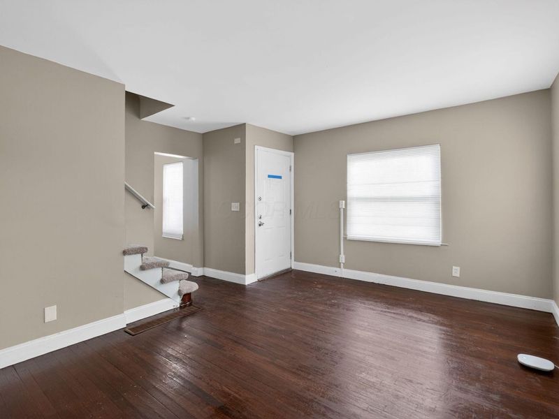 2181 Middlehurst Drive , Columbus, OH 43219 Photo 9