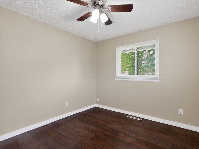 2446 Kitchner Drive, Columbus, OH 43207 Photo 11