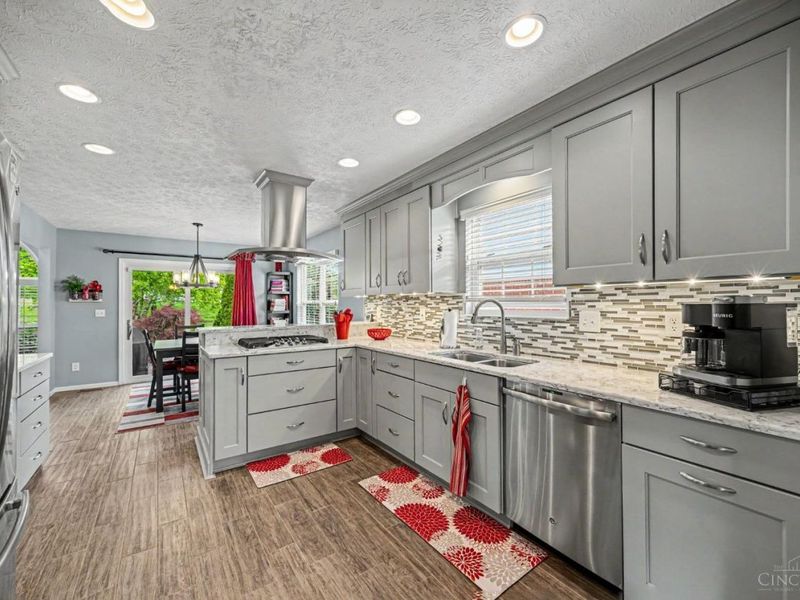 6212 Turning Leaf Way, Maineville, OH 45039 Photo 6
