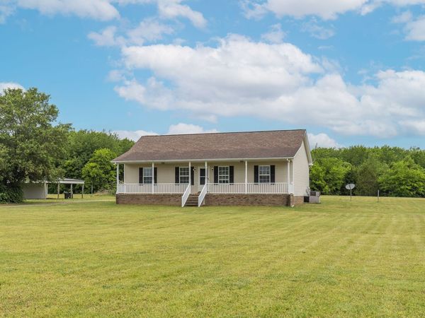 1882 Port Royal Rd , Adams, TN 37010