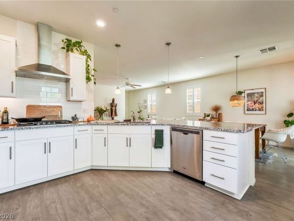 2918 Tranquil Brook Avenue , Henderson, NV 89044