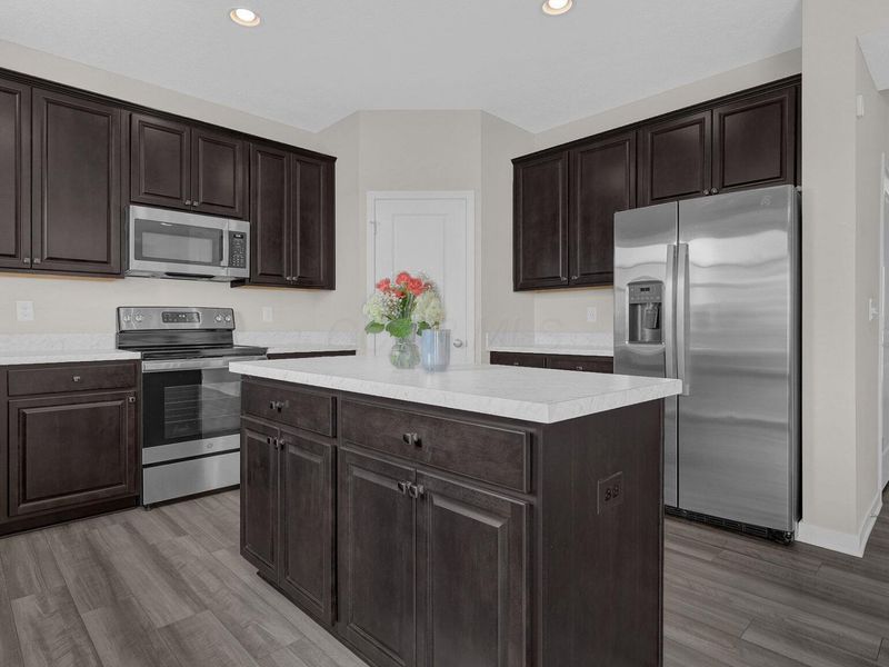 8145 Rhoderick Circle , Reynoldsburg, OH 43068 Photo 11