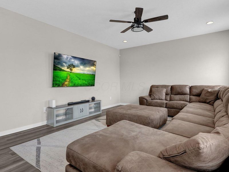 8145 Rhoderick Circle , Reynoldsburg, OH 43068 Photo 18