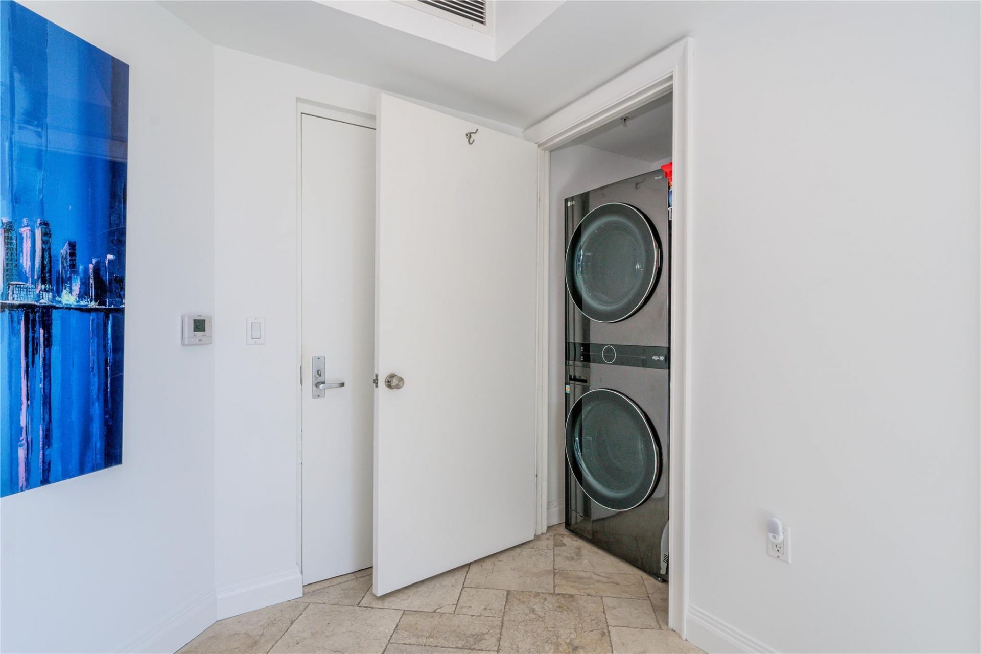 333 Las Olas Way, Unit 404, Fort Lauderdale, FL 33301 Photo