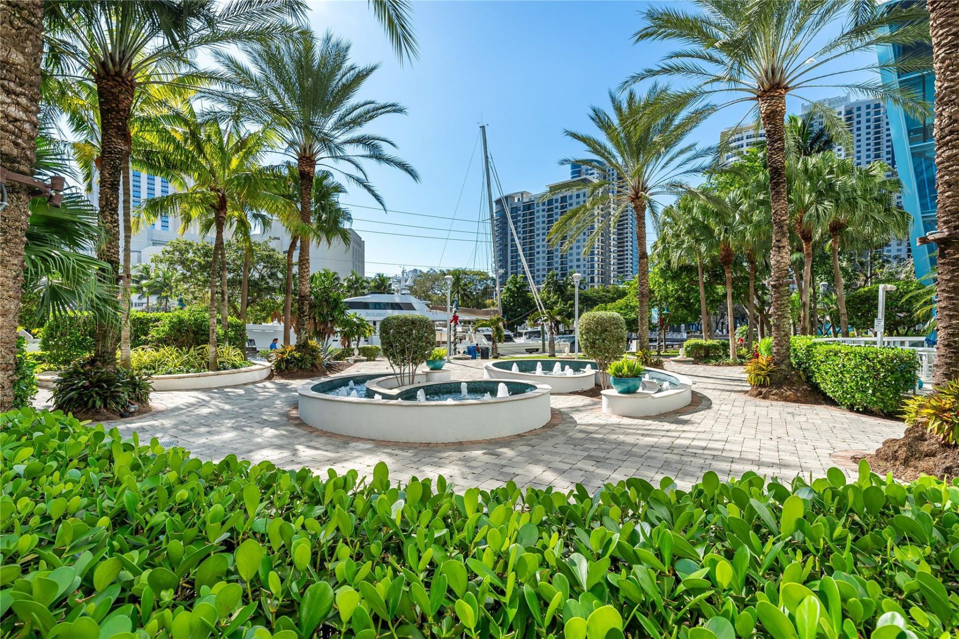 333 Las Olas Way, Unit 404, Fort Lauderdale, FL 33301 Photo