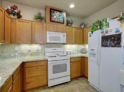 1690 Barrington Dr, Yuba City, CA 95993 Photo