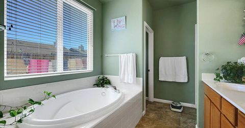 1690 Barrington Dr, Yuba City, CA 95993 Photo