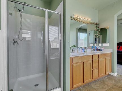 1690 Barrington Dr, Yuba City, CA 95993 Photo