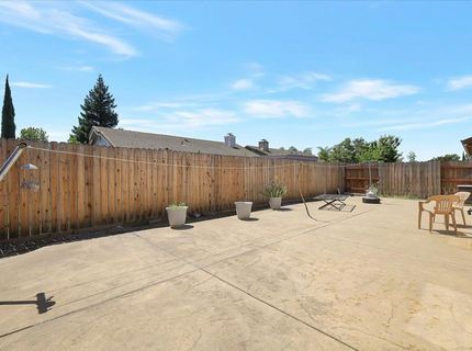 1690 Barrington Dr, Yuba City, CA 95993 Photo