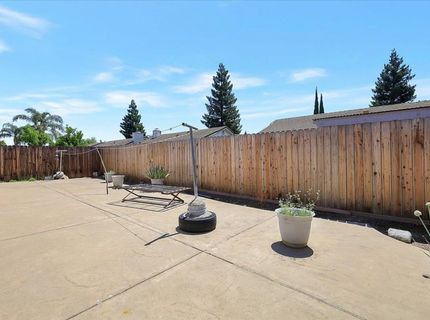 1690 Barrington Dr, Yuba City, CA 95993 Photo