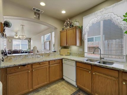 1690 Barrington Dr, Yuba City, CA 95993 Photo