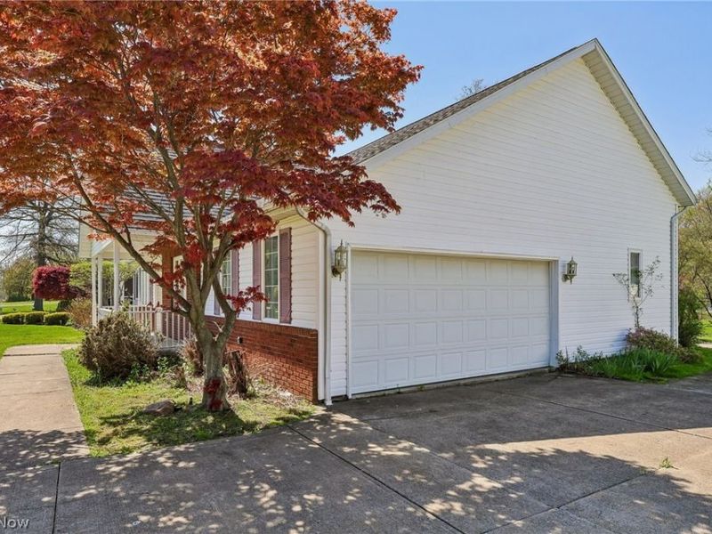 710 Erie Road, Eastlake, OH 44095 Photo 3