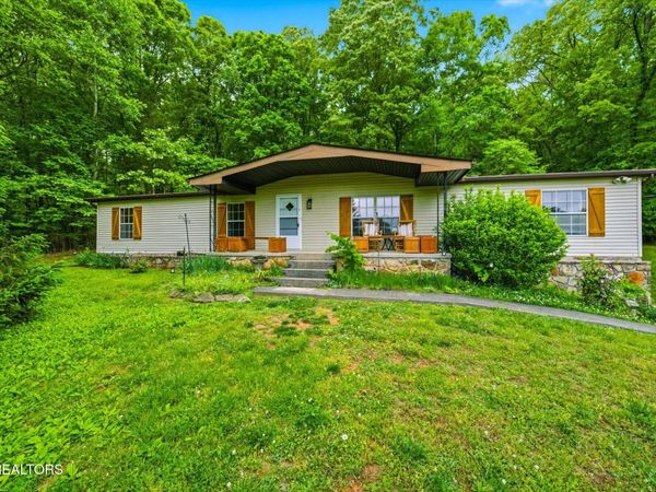 1440 Oren White Rd, Lenoir City, TN 37771