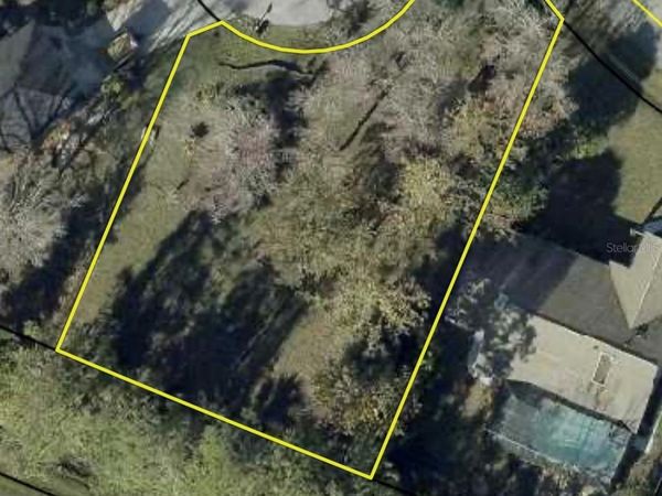 1 WESTROBIN PLACE , PALM COAST, FL 32164