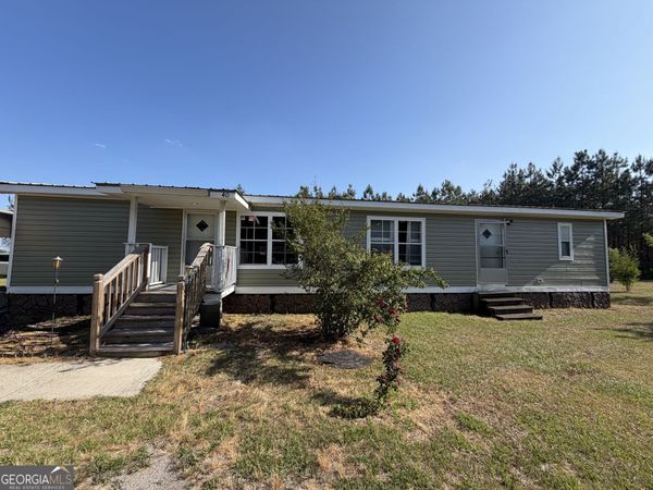 40 Azalea Drive, Hazlehurst, GA 31539