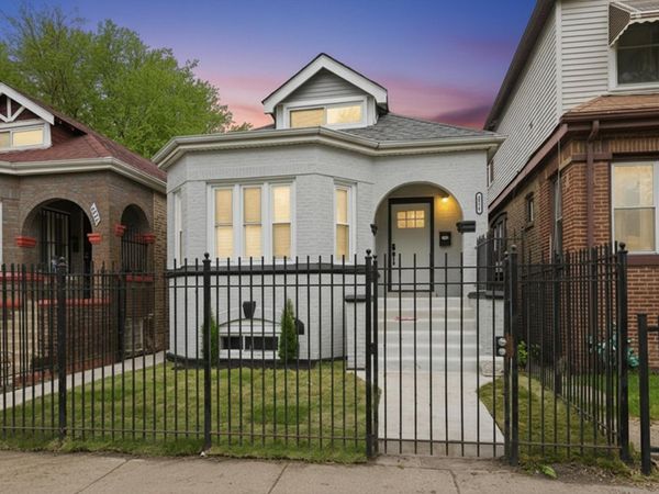 6824 S Wood Street , Chicago, IL 60636