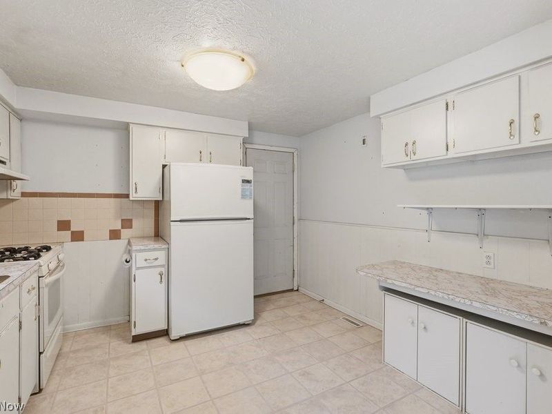 6160 Coyla Avenue NW, Canal Fulton, OH 44614 Photo 14
