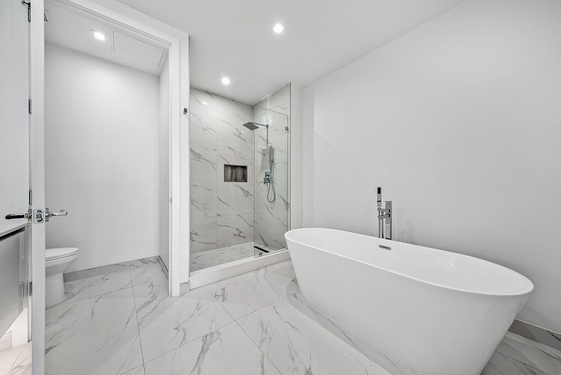 220 Lake Shore Drive, Unit 1508, Lake Park, FL 33403 Photo