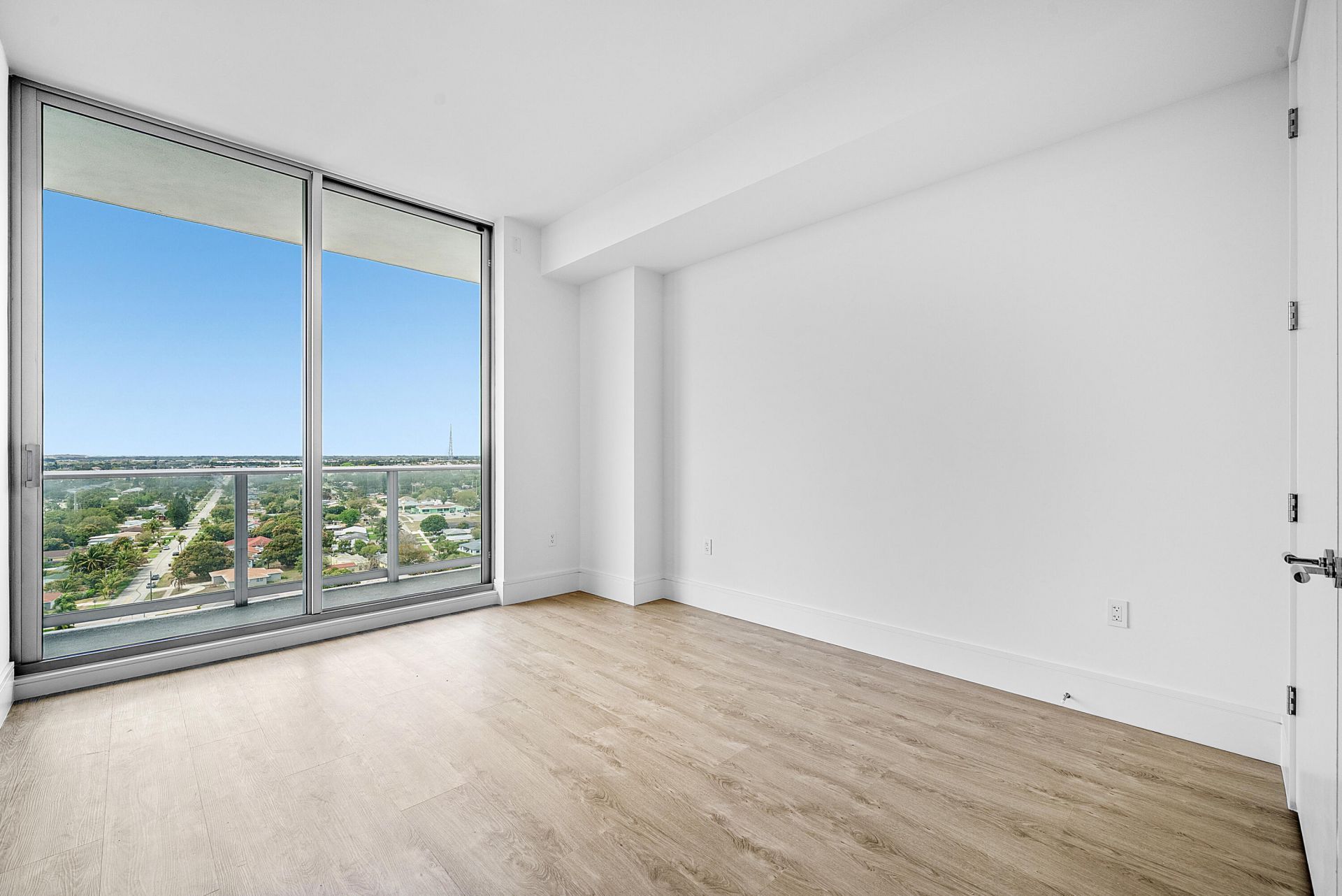 220 Lake Shore Drive, Unit 1508, Lake Park, FL 33403 Photo