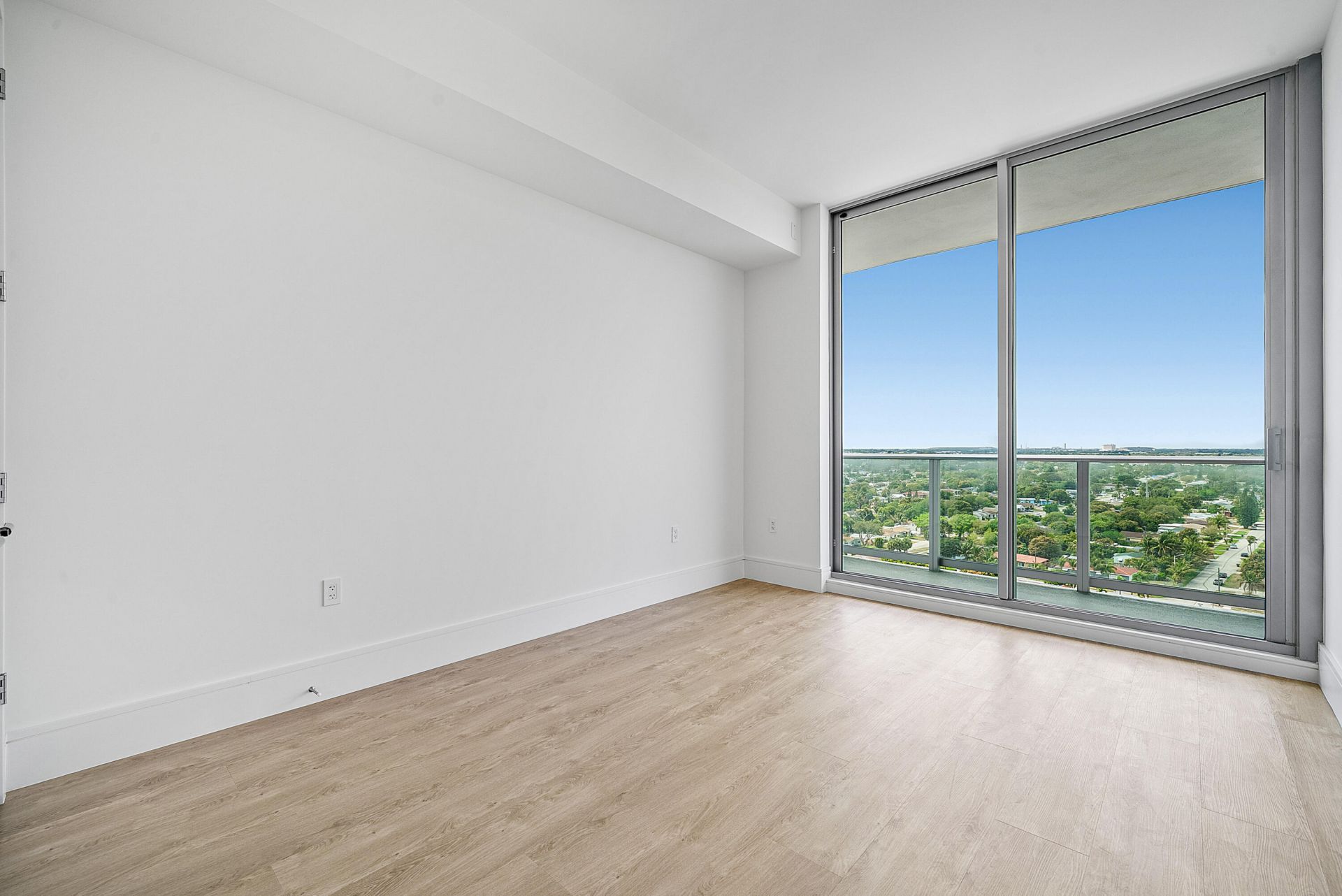 220 Lake Shore Drive, Unit 1508, Lake Park, FL 33403 Photo
