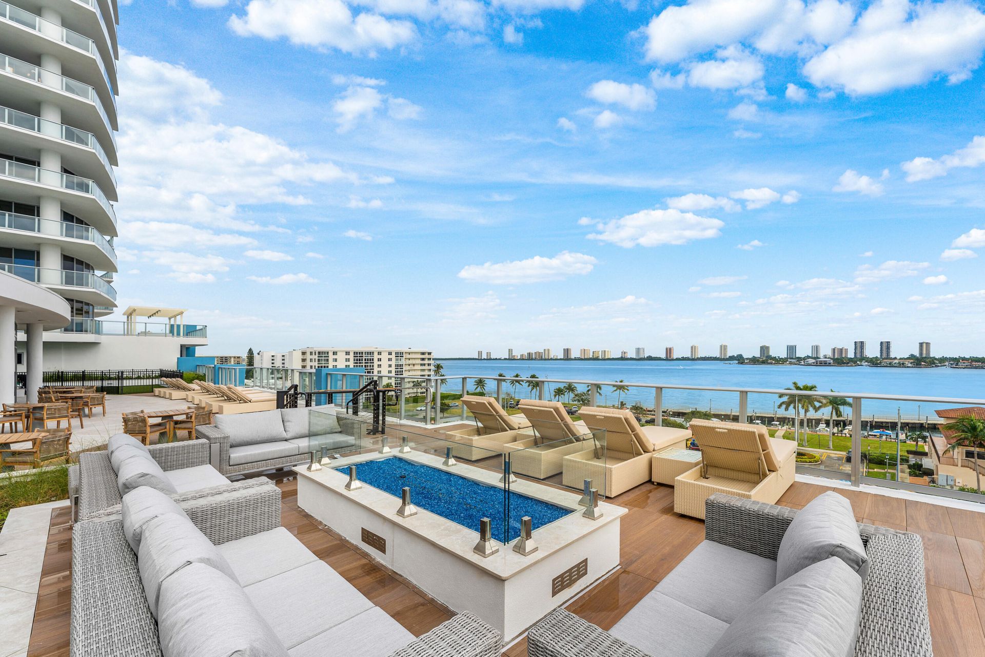 220 Lake Shore Drive, Unit 1508, Lake Park, FL 33403 Photo
