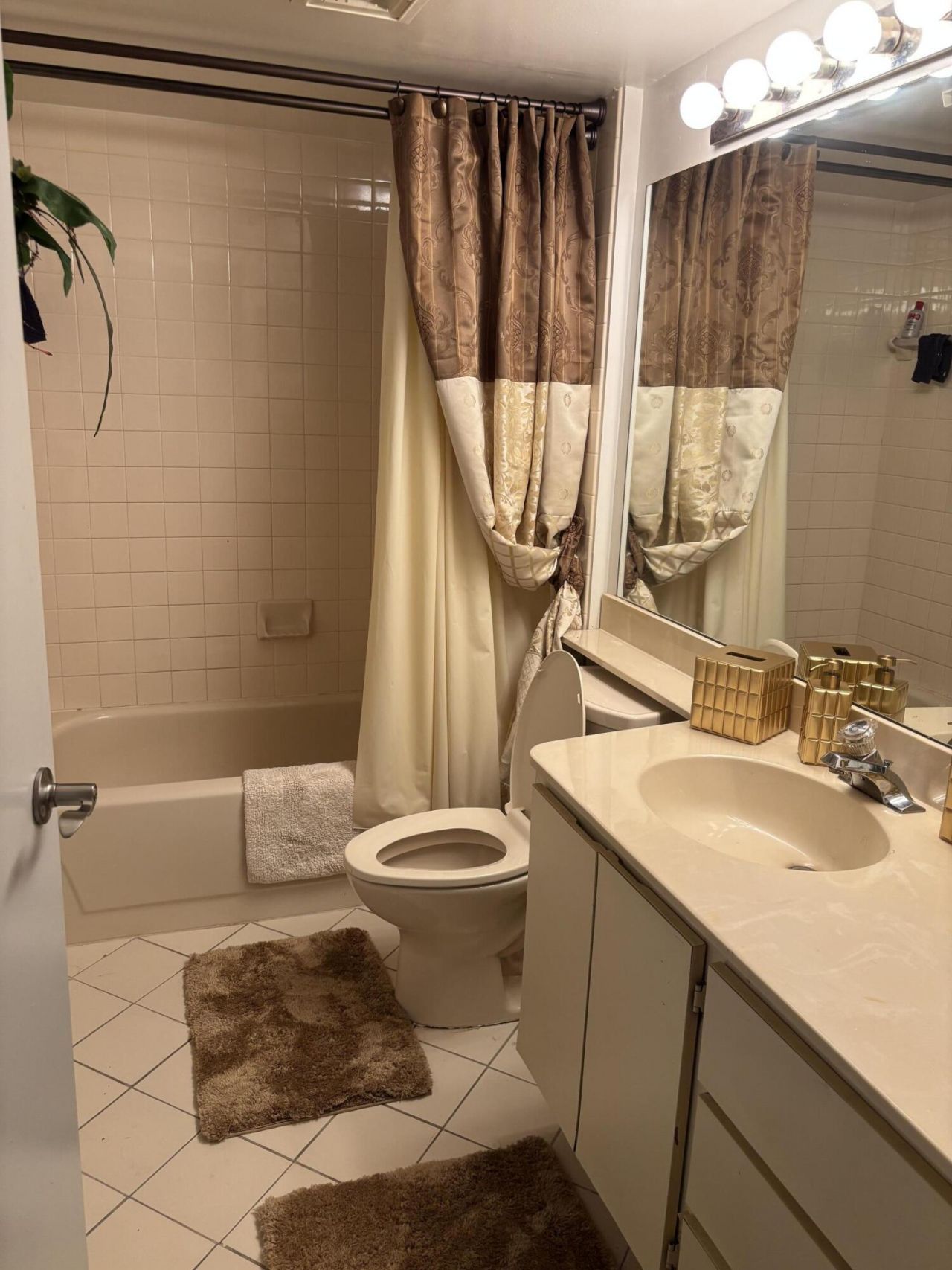 2561 Village Boulevard, Unit 101, West Palm Beach, FL 33409 Photo