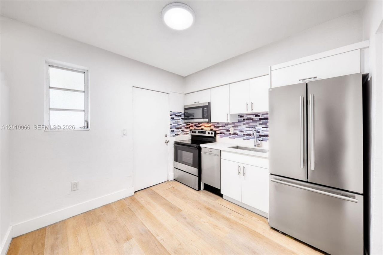 1535 NW 53rd St , Unit 1535, Miami, FL 33142 Photo