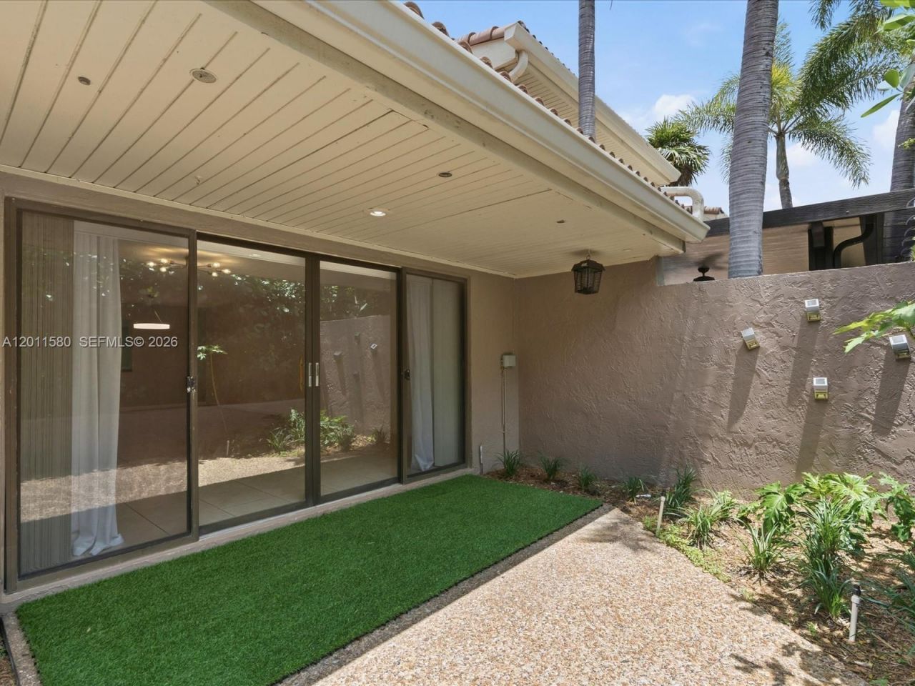 110 Dunwoody Ln, Unit 16-88, Hollywood, FL 33021 Photo