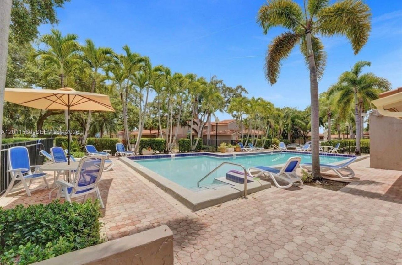 110 Dunwoody Ln, Unit 16-88, Hollywood, FL 33021 Photo