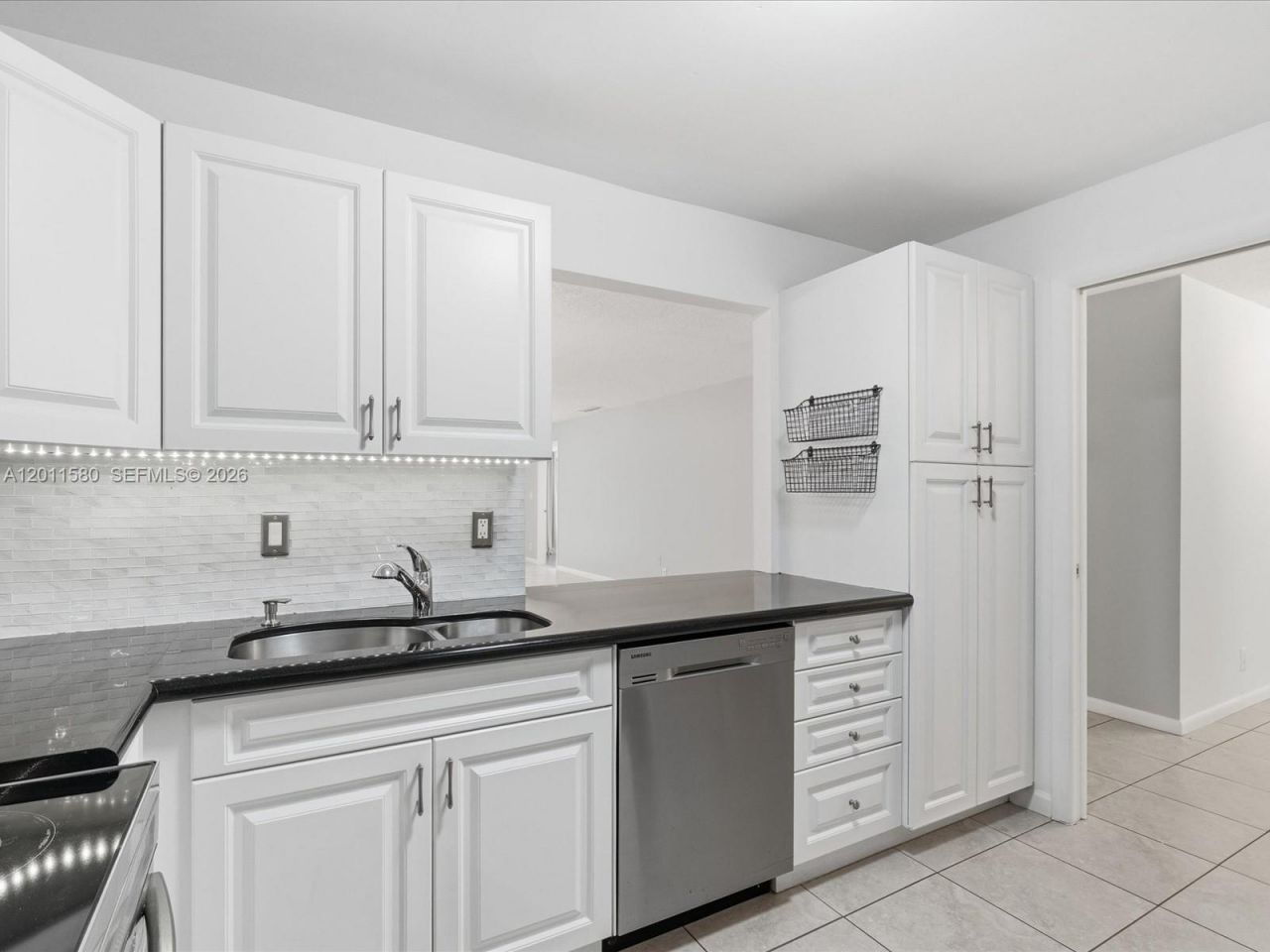 110 Dunwoody Ln, Unit 16-88, Hollywood, FL 33021 Photo